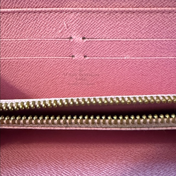 Louis Vuitton Wallet - Picture 2 of 12